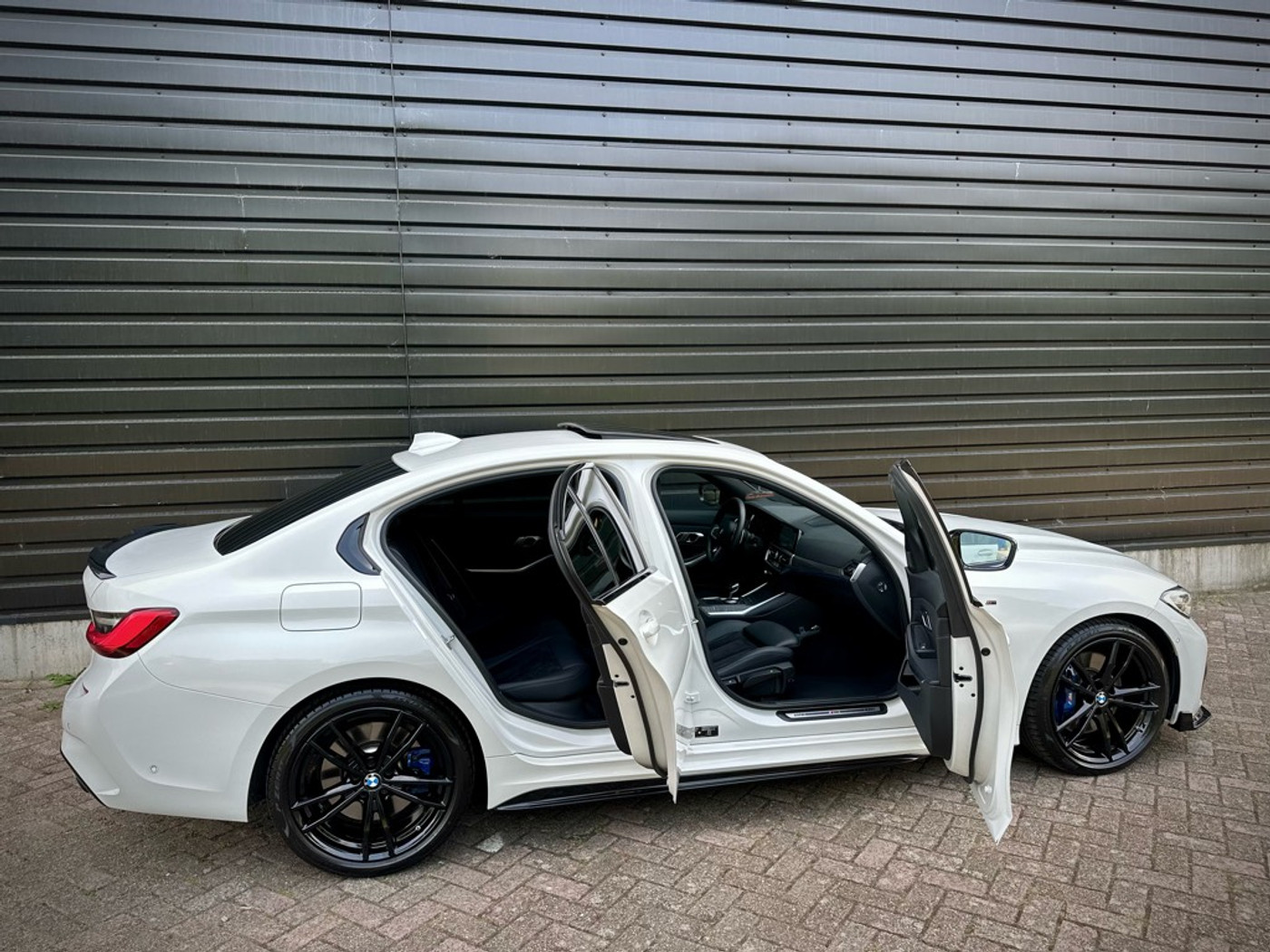 Foto van BMW 330i
