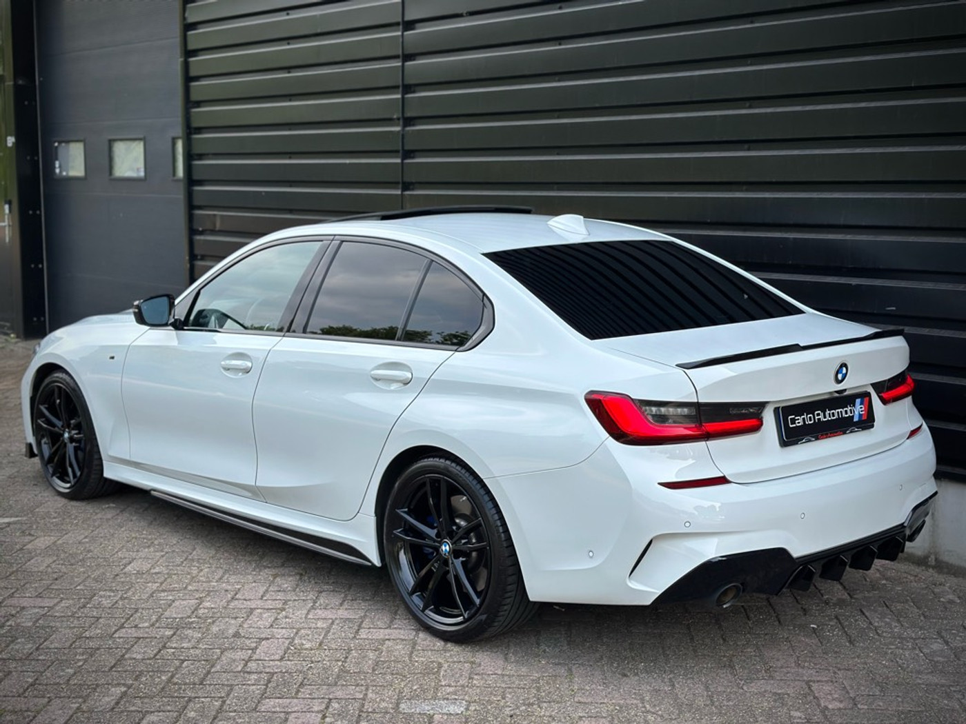 Foto van BMW 330i