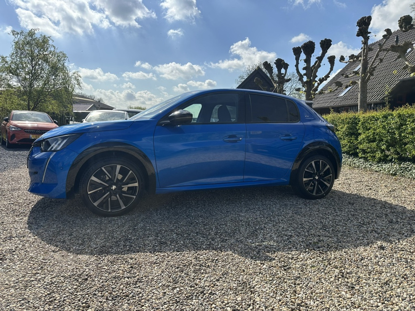 Peugeot 208 1.2 PureTech GT Pack 2023 - voorkant
