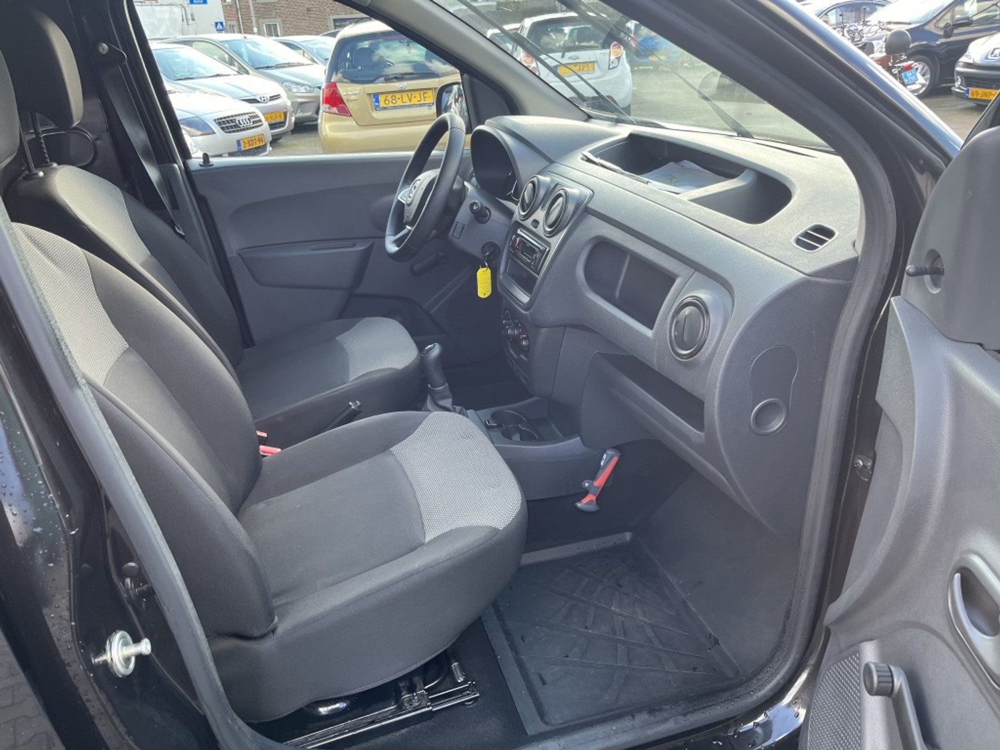 Foto van Dacia Dokker