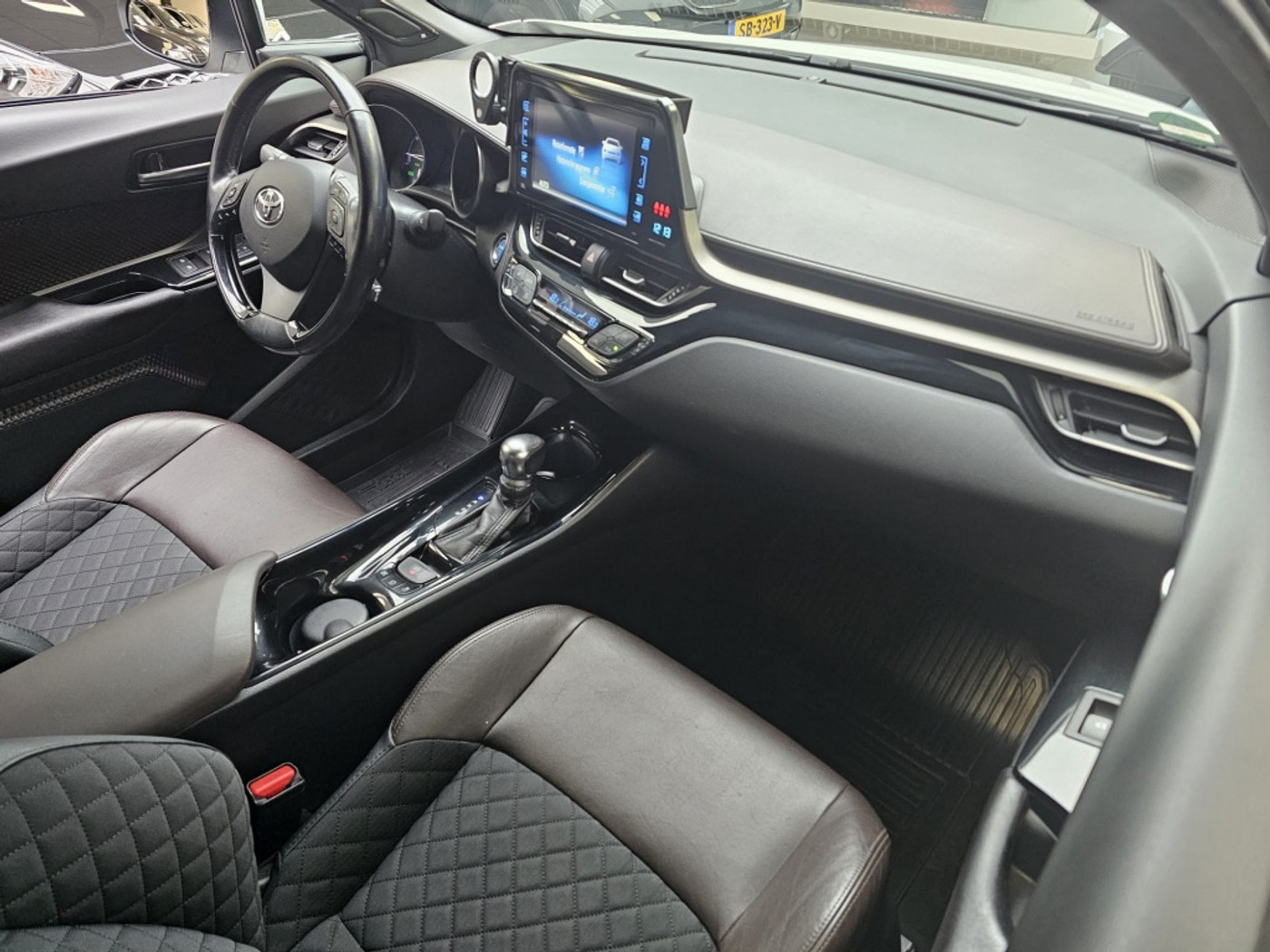 Foto van Toyota Toyota C-hr