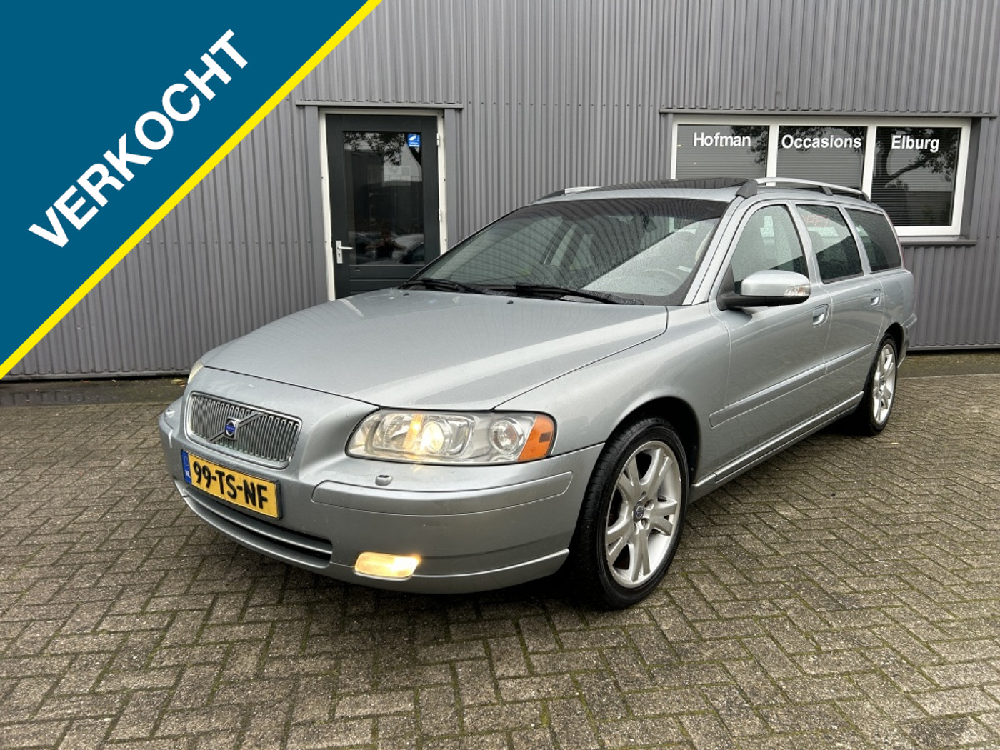 Volvo V70 2.4 D5 Edition Sport Schuifdak PDC APK! 2007 - voorkant