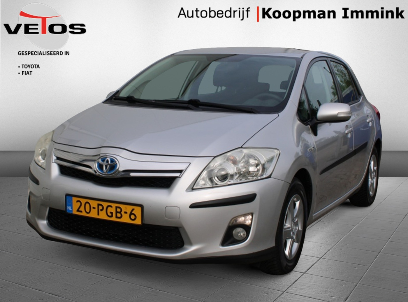 Toyota Toyota Auris 1.8 Hybride Aspiration 2011 - voorkant