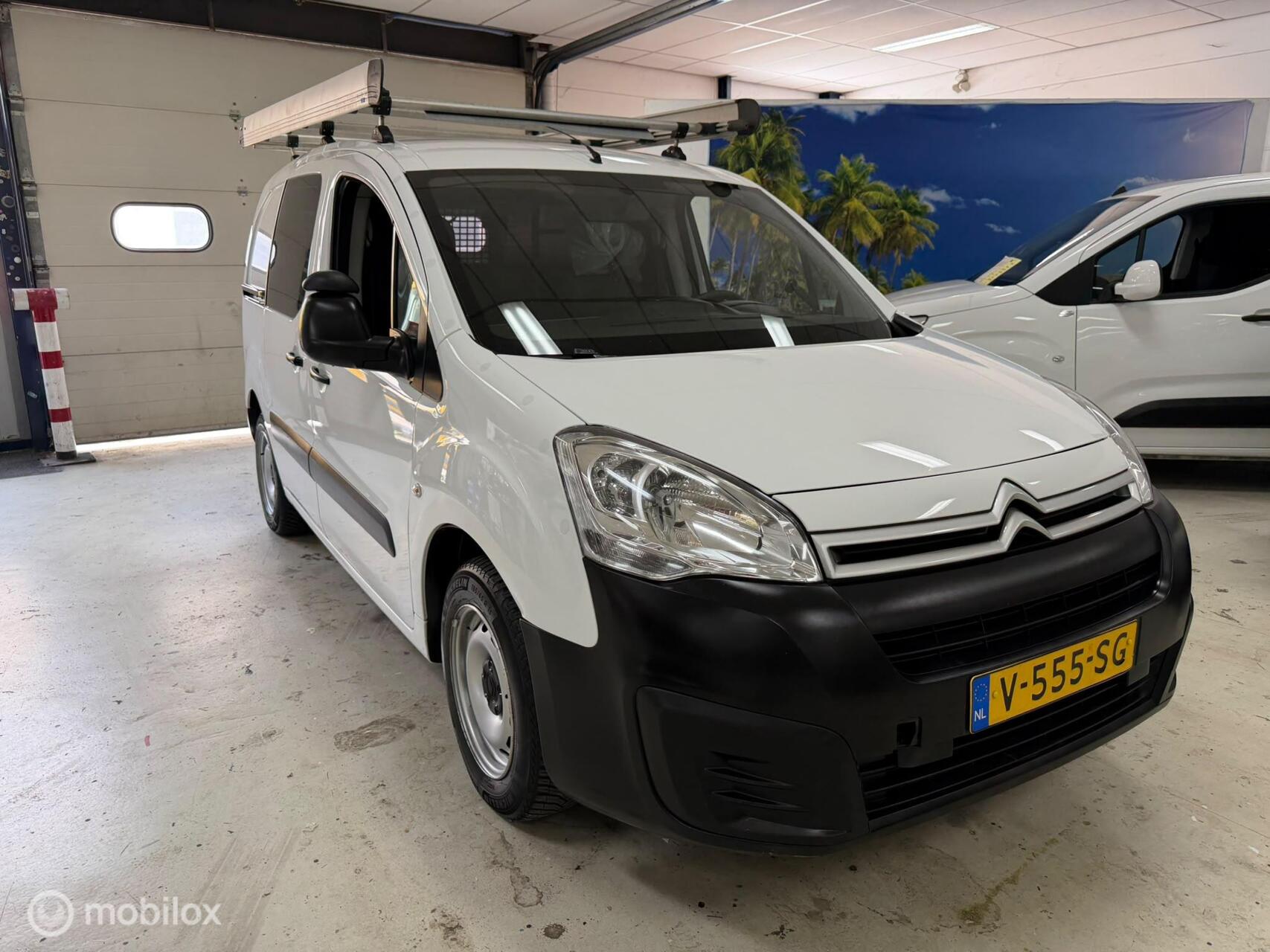 Citroen Berlingo 1.6 BlueHDI 100 ClEc 2018 - voorkant