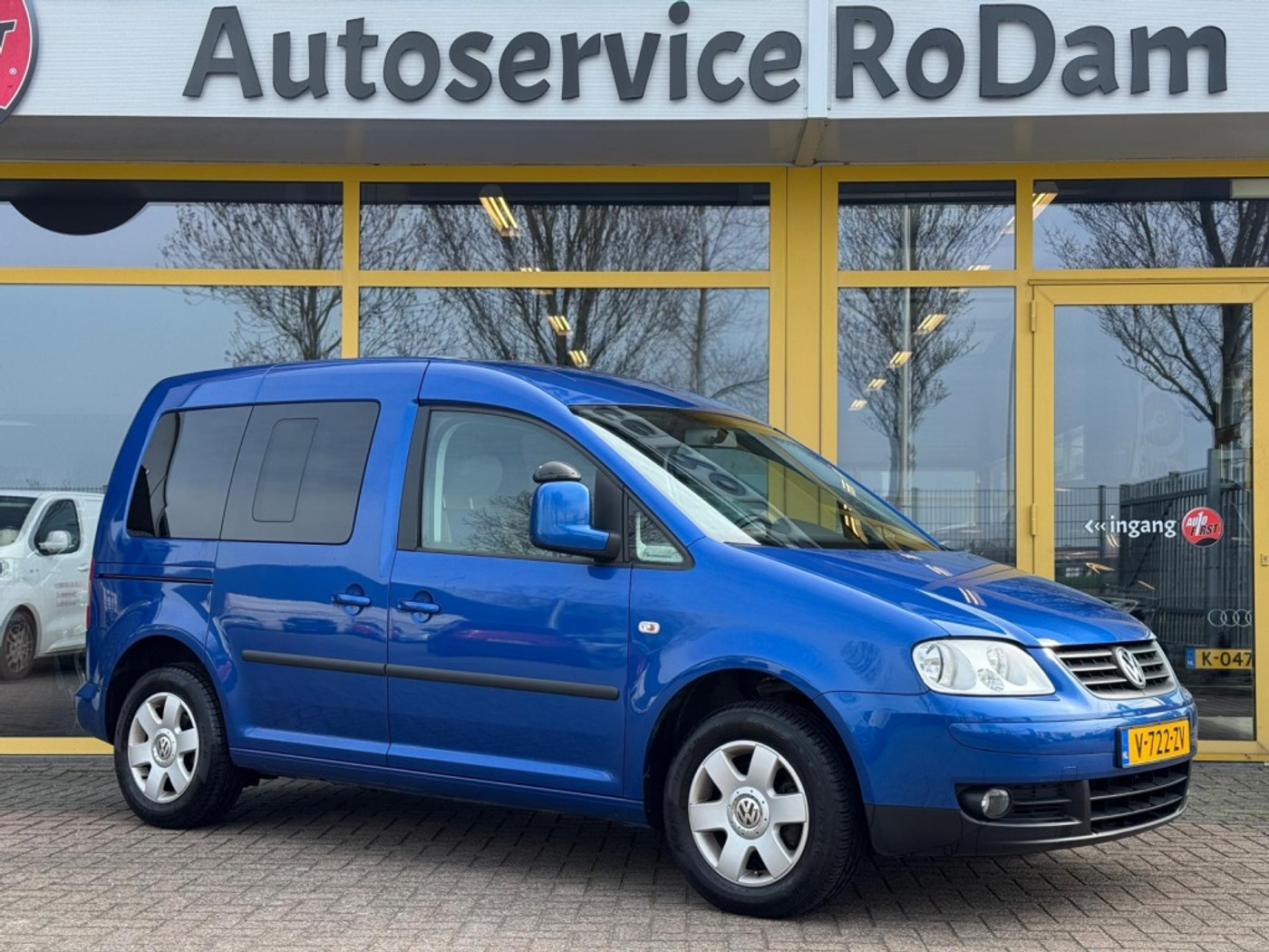 Volkswagen Caddy 1.9 TDI 850 kg. | ROLSTOELVERVOER | AIRCO | 2008 - voorkant