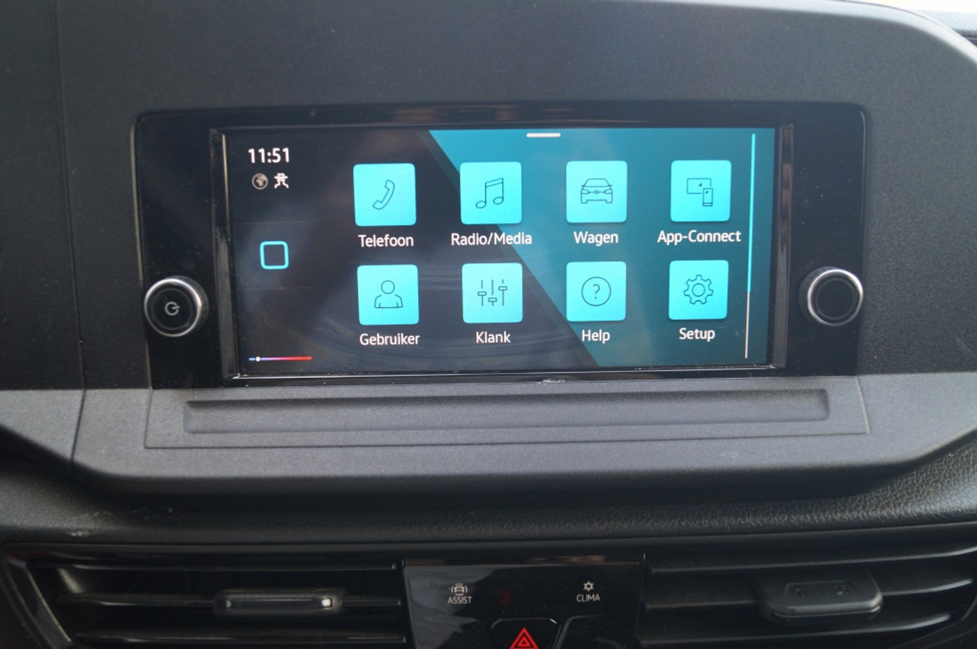 Foto van Volkswagen Caddy Modified Partition Wall