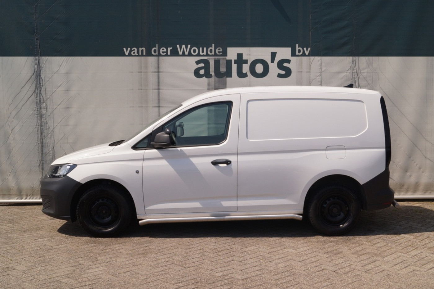 Volkswagen Caddy Modified Partition Wall 2.0 TDI Comfort Cargo -AIRCO-PDC-CRUISE-CARPLAY- 2024 - voorkant