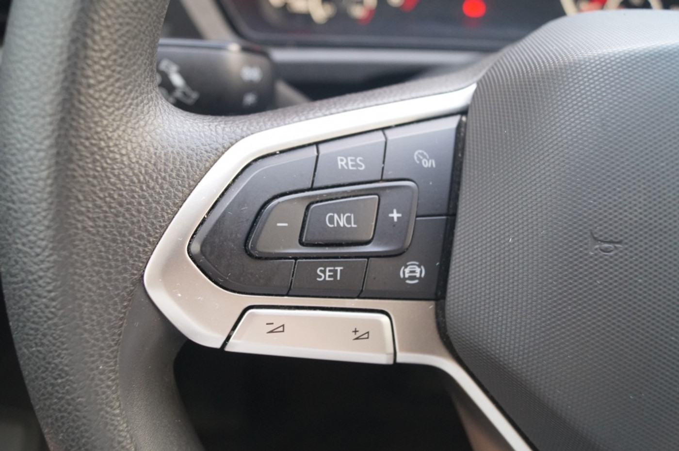 Foto van Volkswagen Caddy Modified Partition Wall
