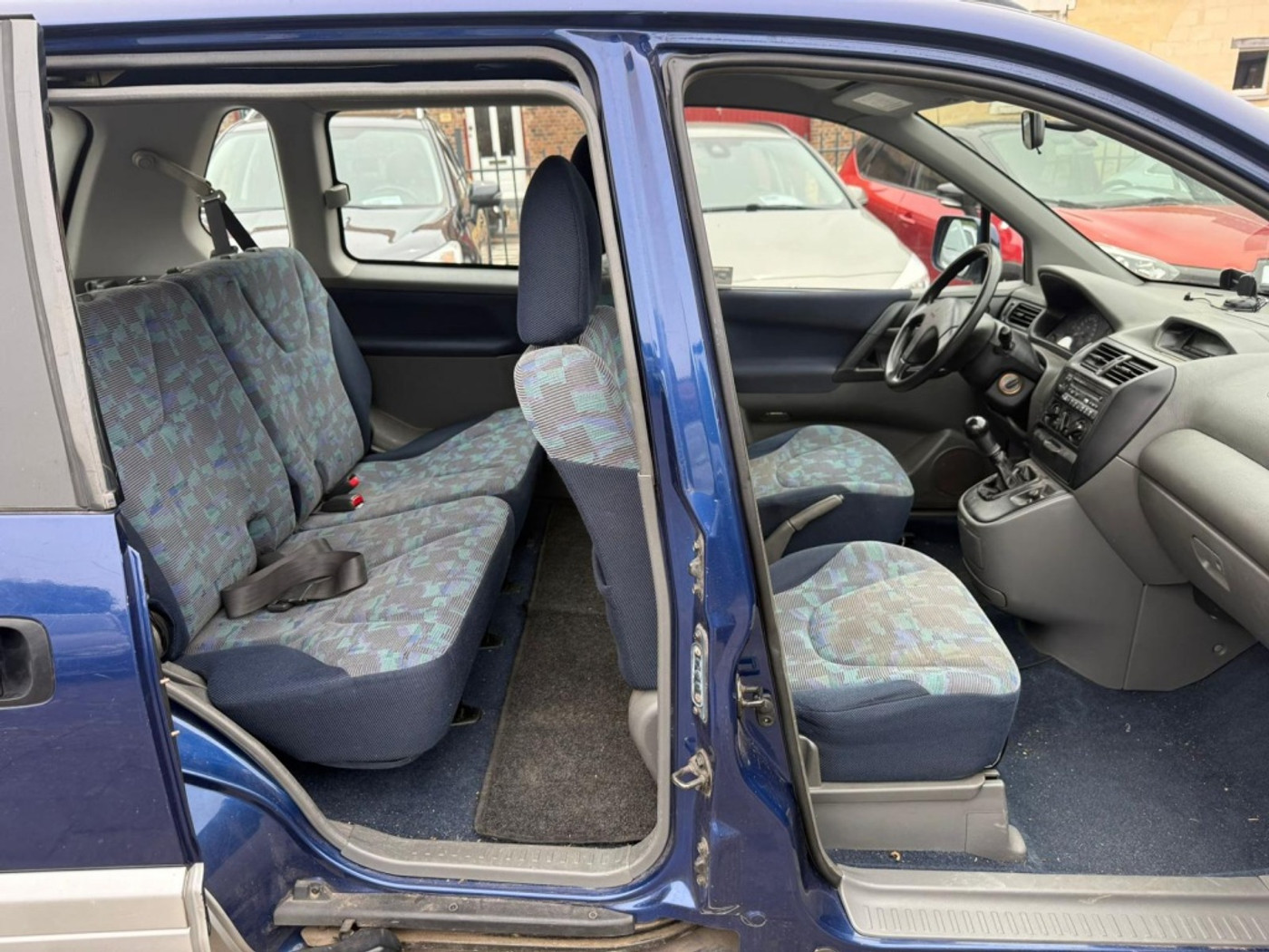 Foto van Mitsubishi Space Runner