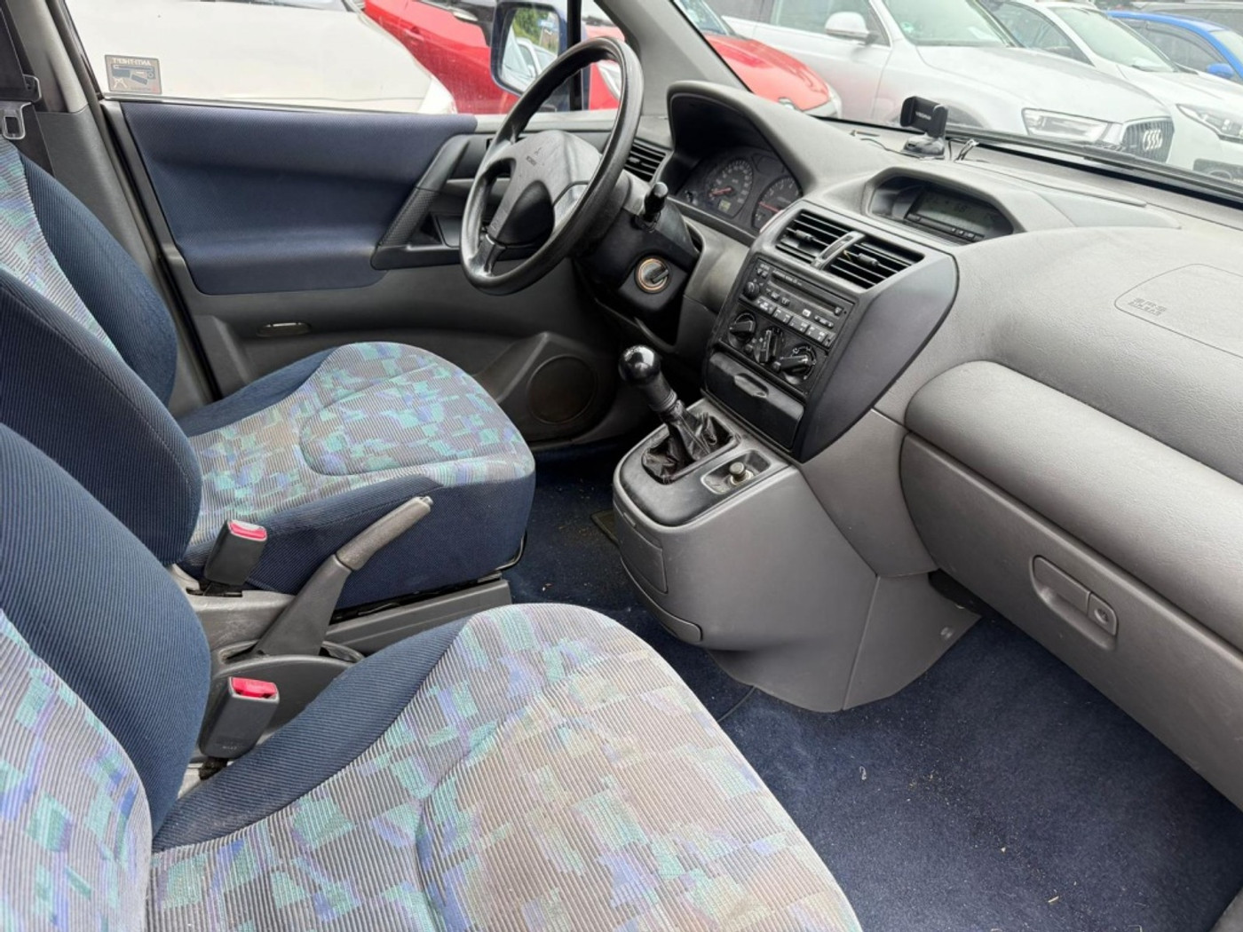 Foto van Mitsubishi Space Runner