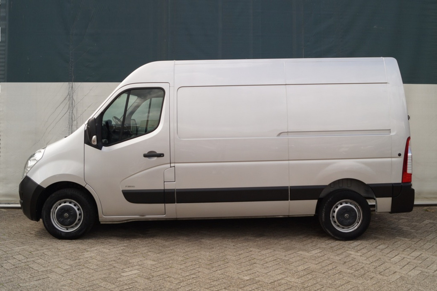 Opel Movano 2.3 CDTI 130pk L2-H3 -AIRCO-PDC-TREKHAAK- 2019 - voorkant