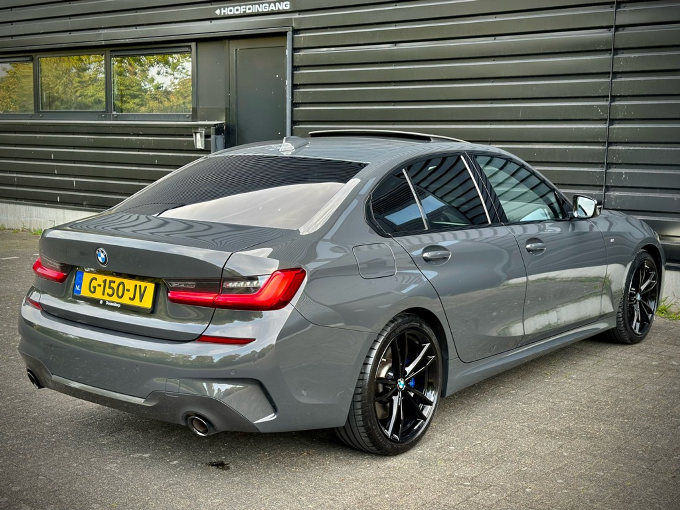 Foto van BMW 330i