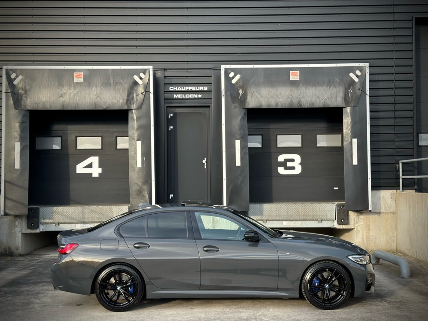 Foto van BMW 330i