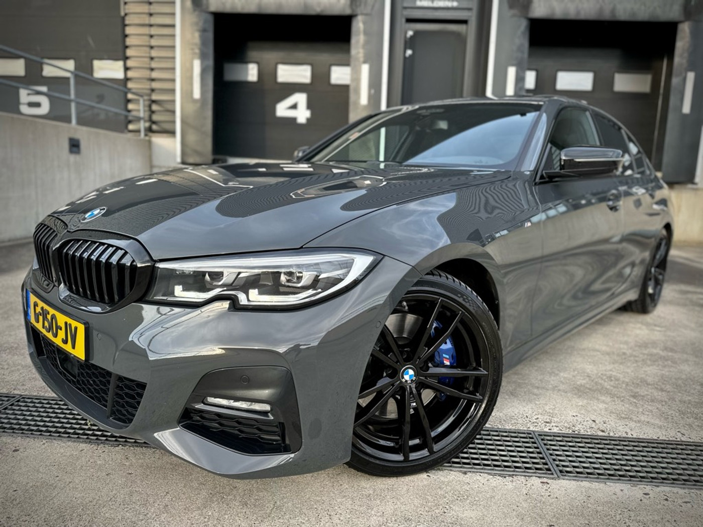 Foto van BMW 330i