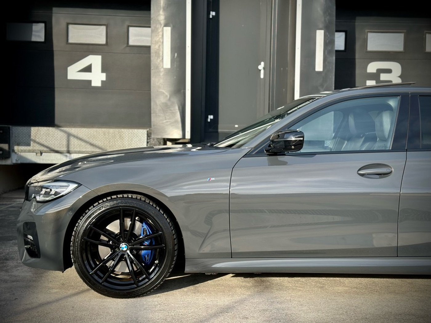 Foto van BMW 330i