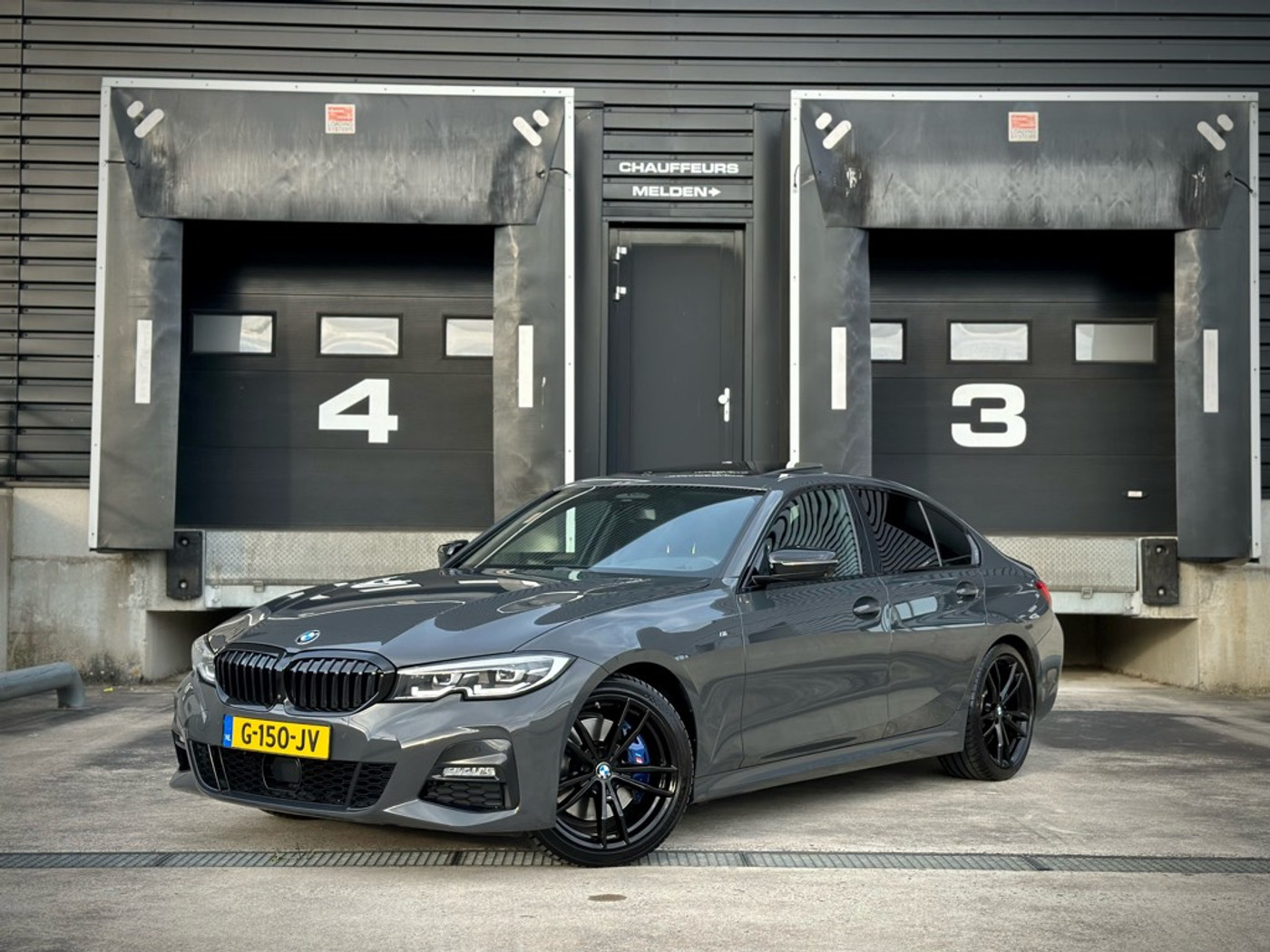 Foto van BMW 330i
