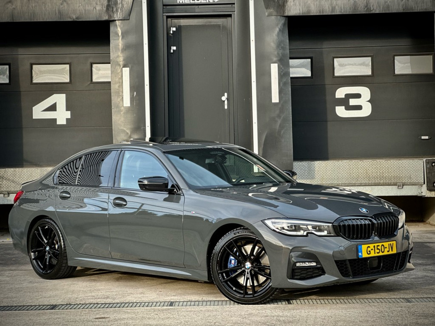 Foto van BMW 330i