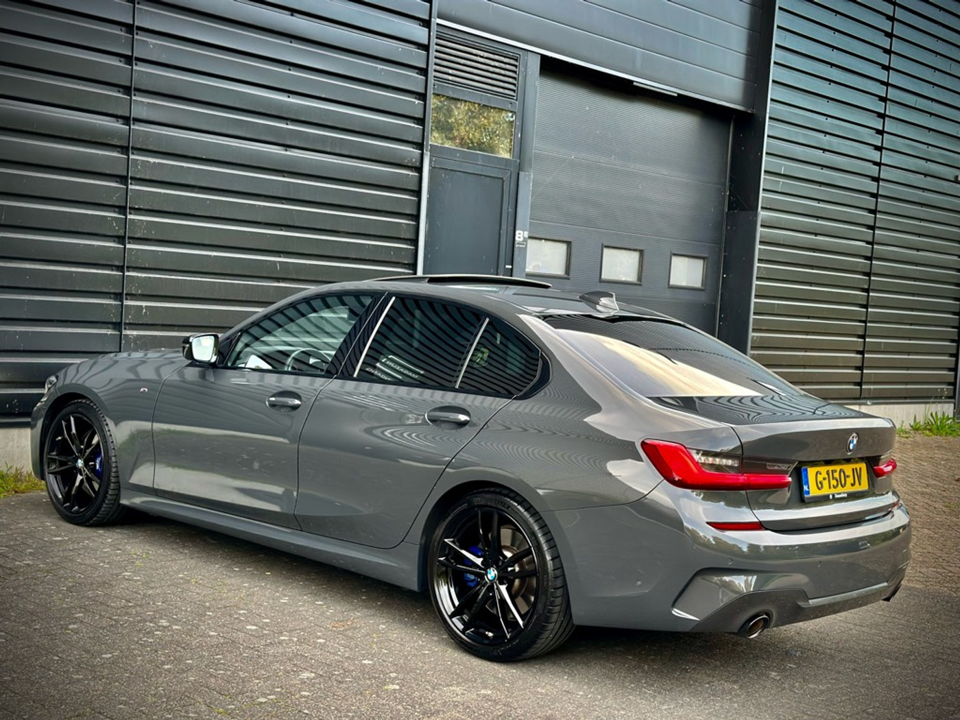 Foto van BMW 330i