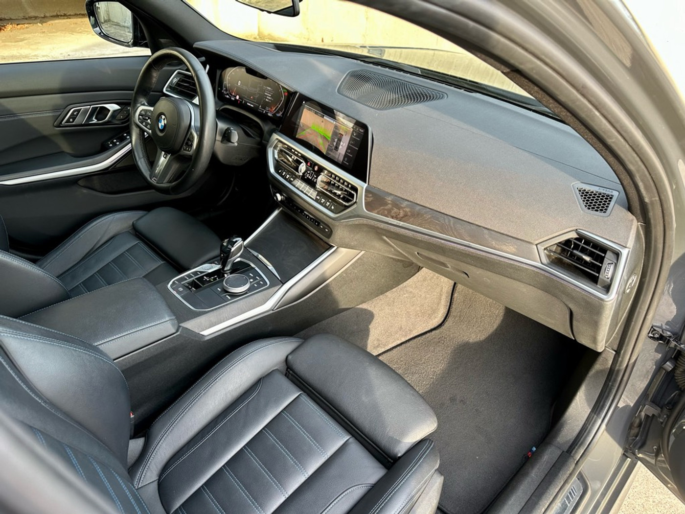 Foto van BMW 330i