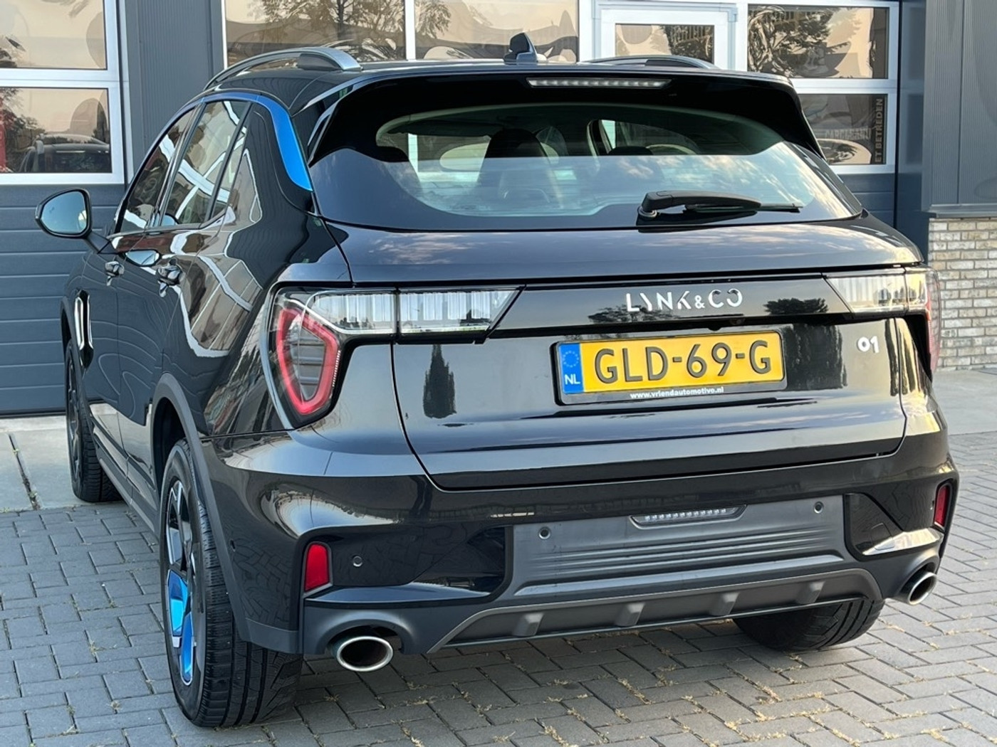 Foto van Lynk&co LYNK & Co 01