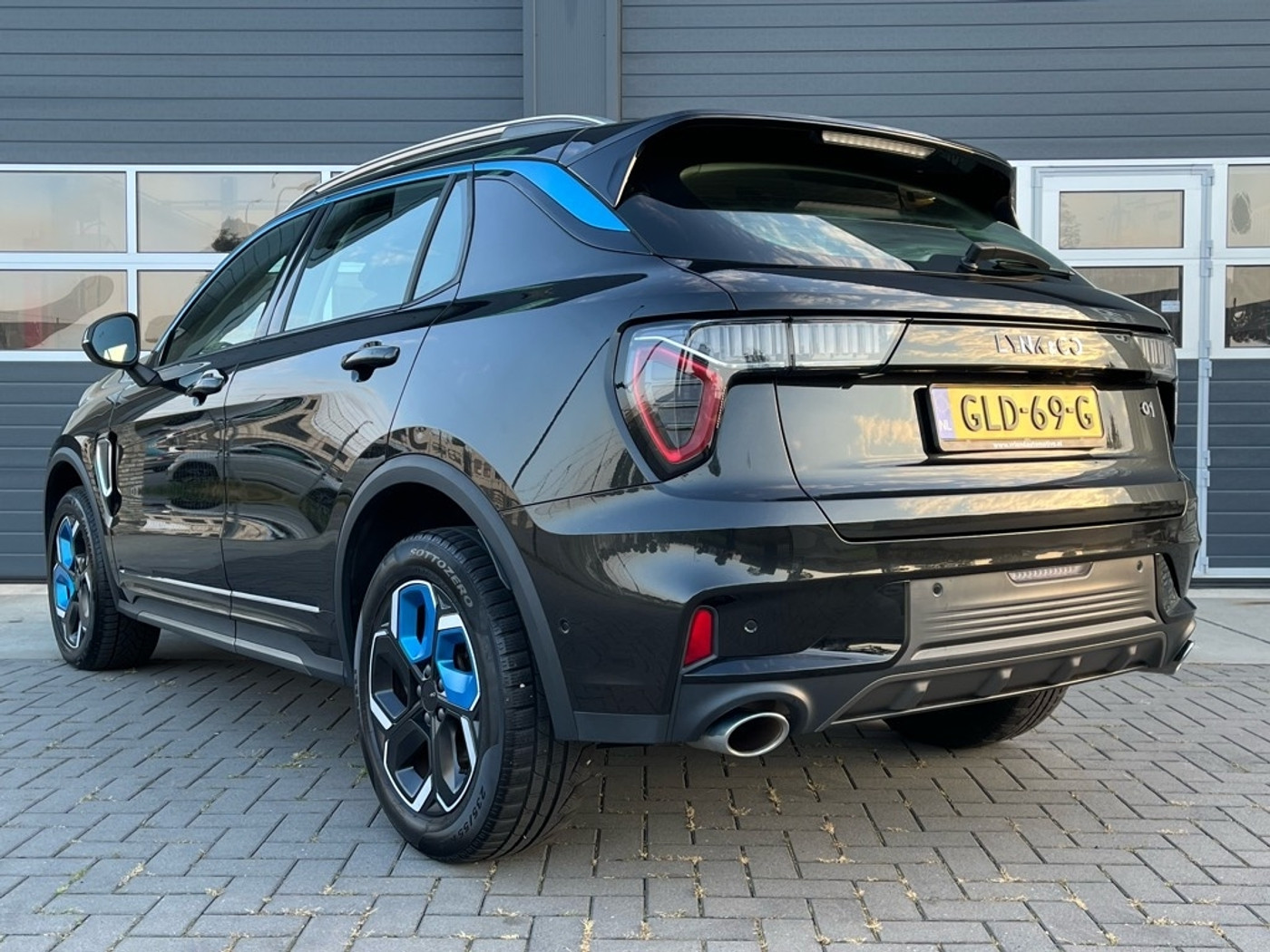 Foto van Lynk&co LYNK & Co 01