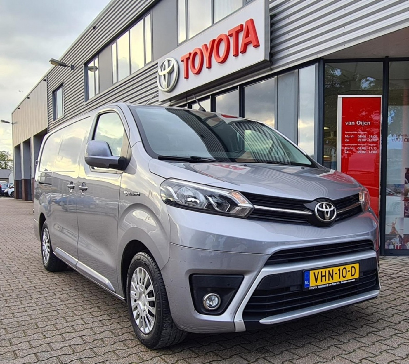 Toyota Proace Ext Ran Pro L2 | Climate | Nav | A.deuren met ramen | Betimmerin 2020 - voorkant