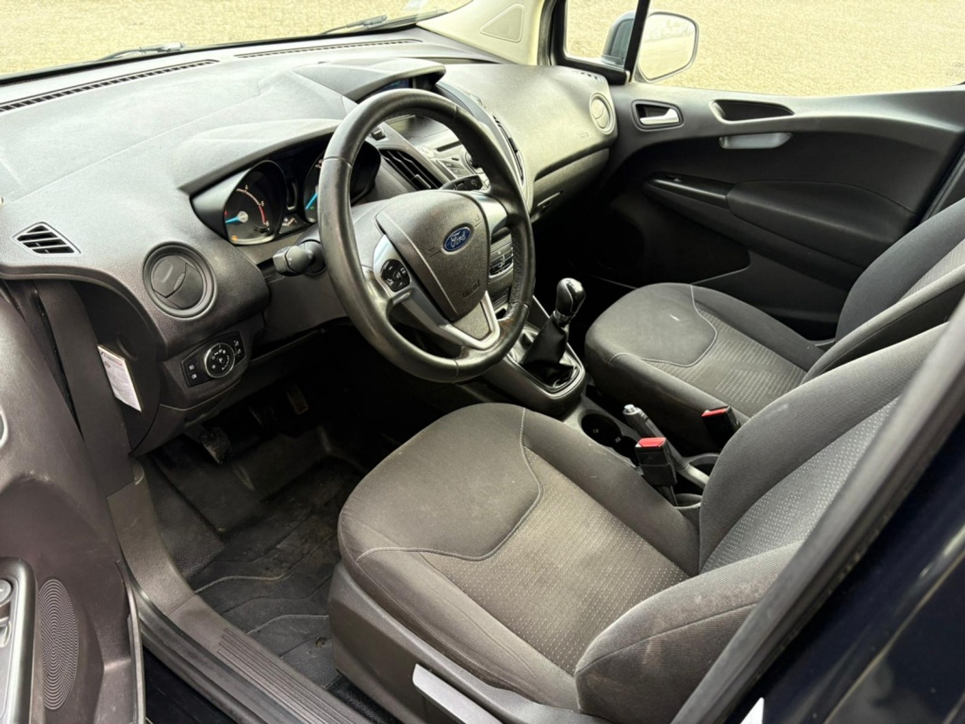 Foto van Ford Transit Courier