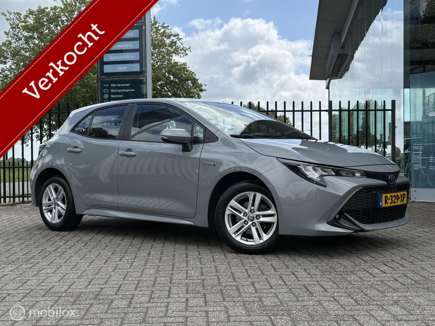 Toyota Toyota Corolla 1.8 Hybrid Executive | Winterpack | Led 2021 - voorkant