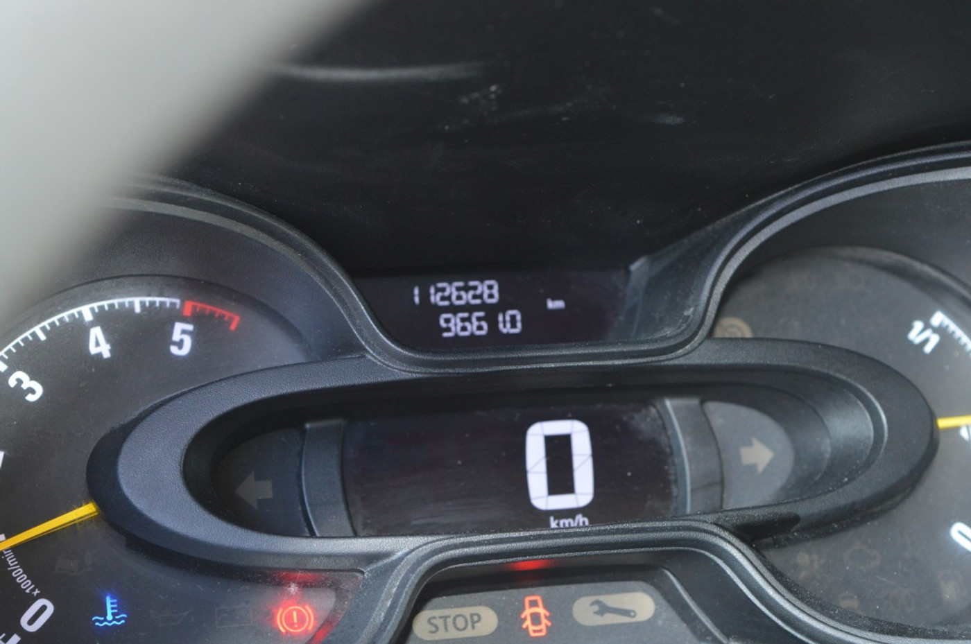 Foto van Opel Vivaro-b