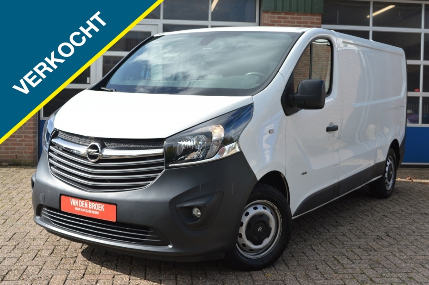 Opel Vivaro-b 1.6 CDTI L2H1 | MARGE - AIRCO - PDC 2015 - voorkant