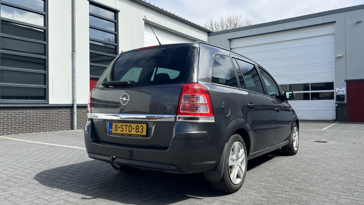 Foto van Opel Zafira
