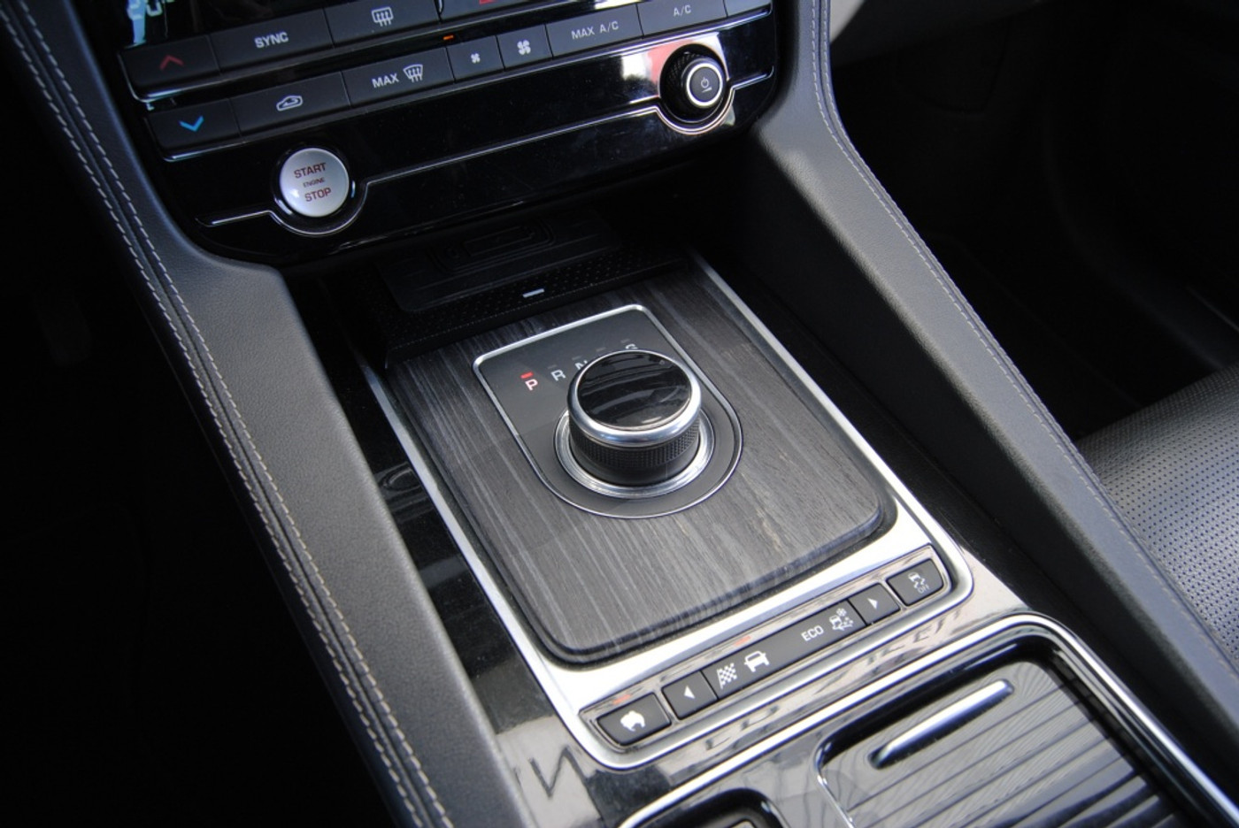 Foto van Jaguar Jaguar F-pace
