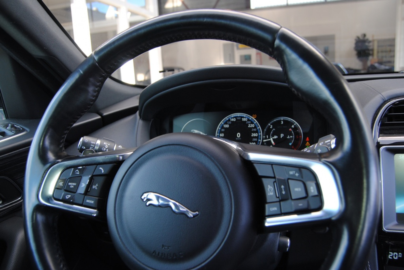 Foto van Jaguar Jaguar F-pace