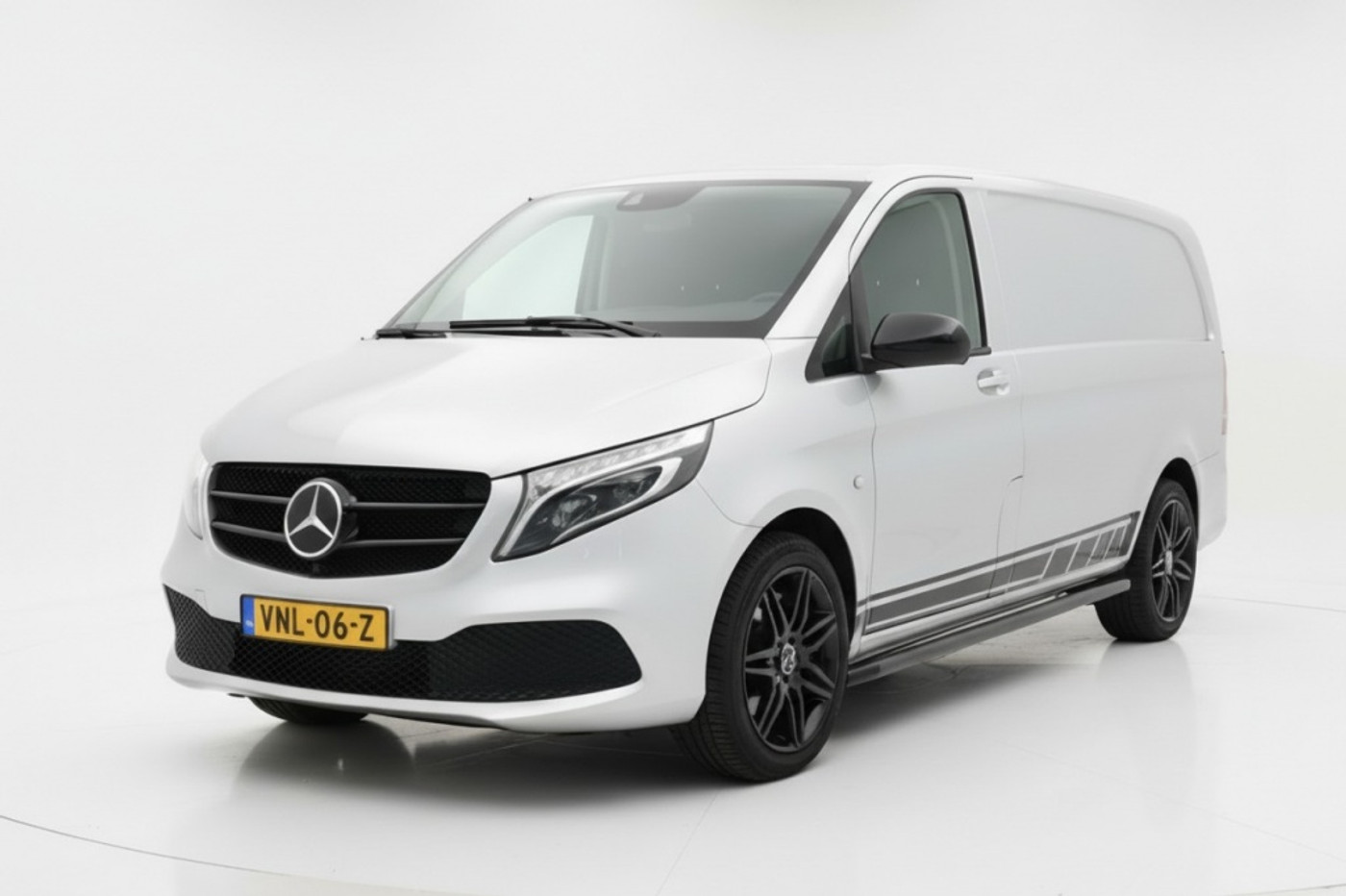 Mercedes-Benz Vito 114 CDI Lang AUT. | Cruise | Led | Carplay | Camera 2021 - voorkant