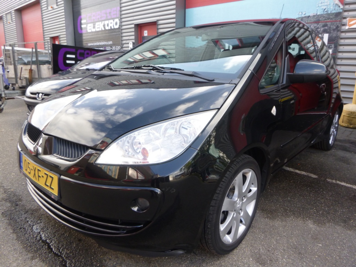 Mitsubishi Mitsubishi Colt 1.5 Instyle,AIRCO,LEDER,alles elektr. 2007 - voorkant