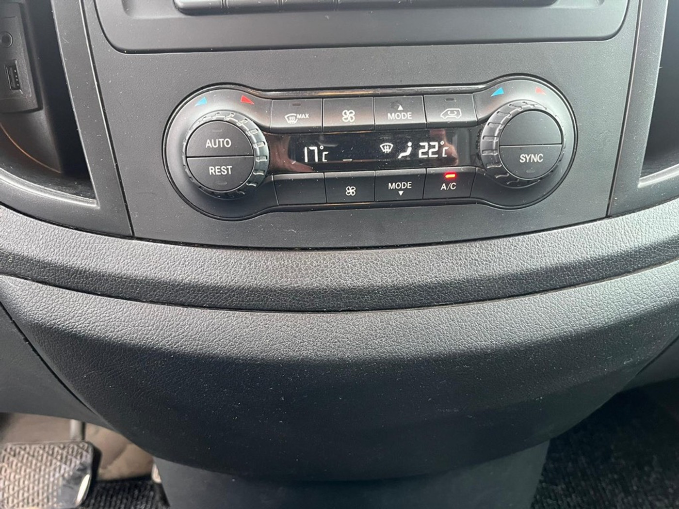 Foto van Mercedes-Benz Vito