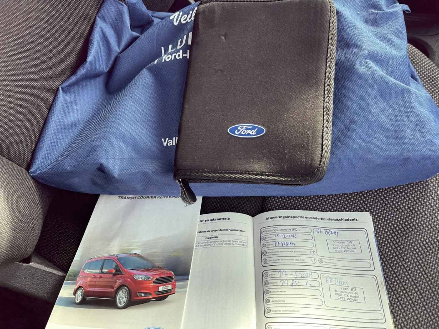 Foto van Ford Transit Courier