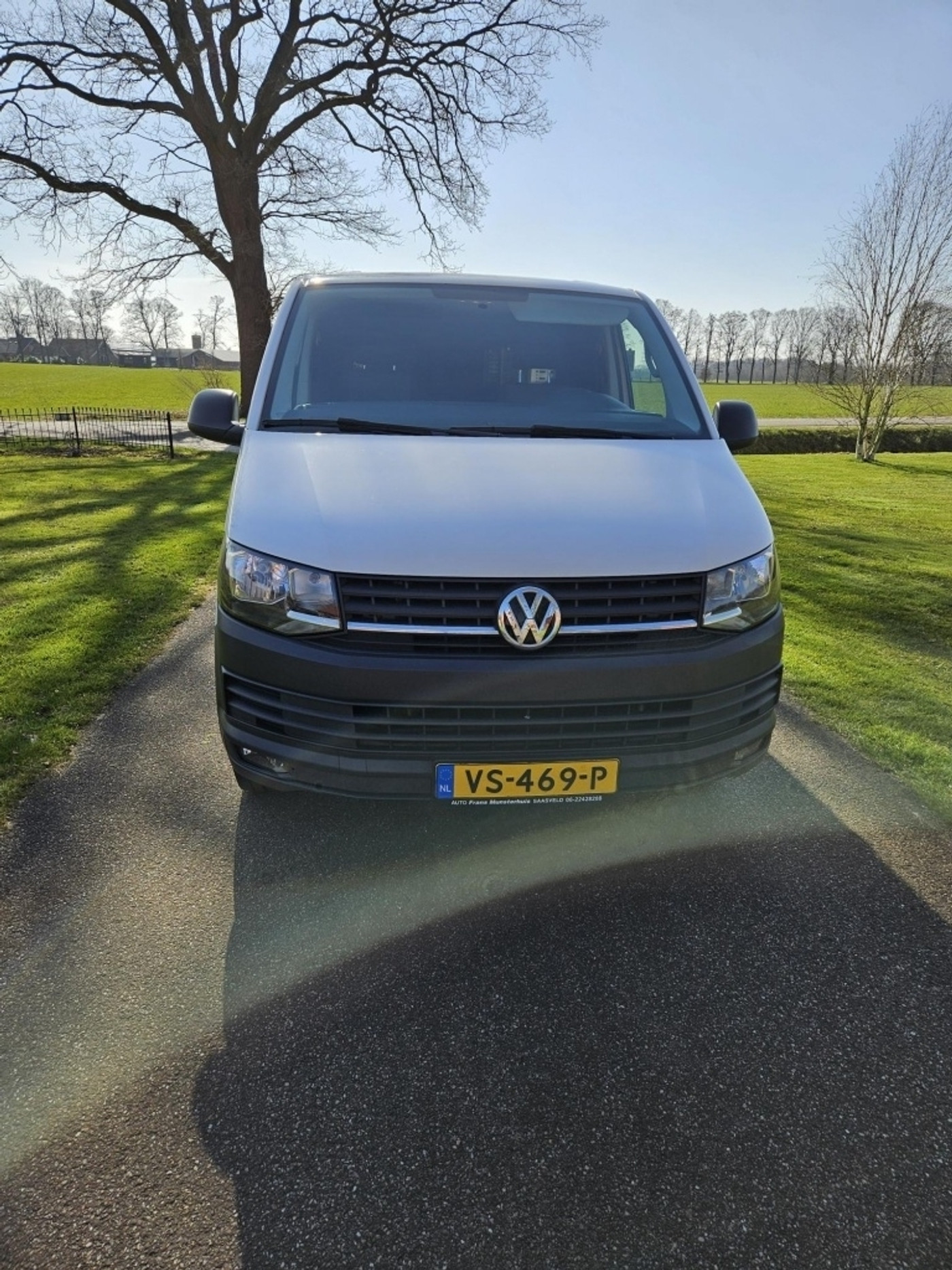 Volkswagen Transporter 2.0 TDI L2H1 Comf. 2016 - voorkant
