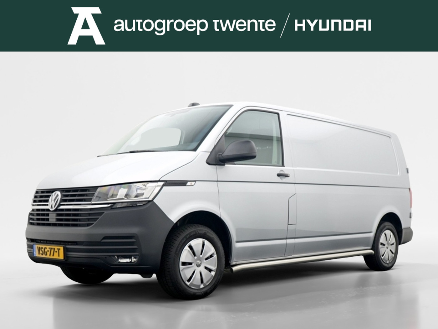 Volkswagen Transporter 2.0 TDI L2H1 Comfortline | Trekhaak | Navigatie | All-seasonbanden 2022 - voorkant