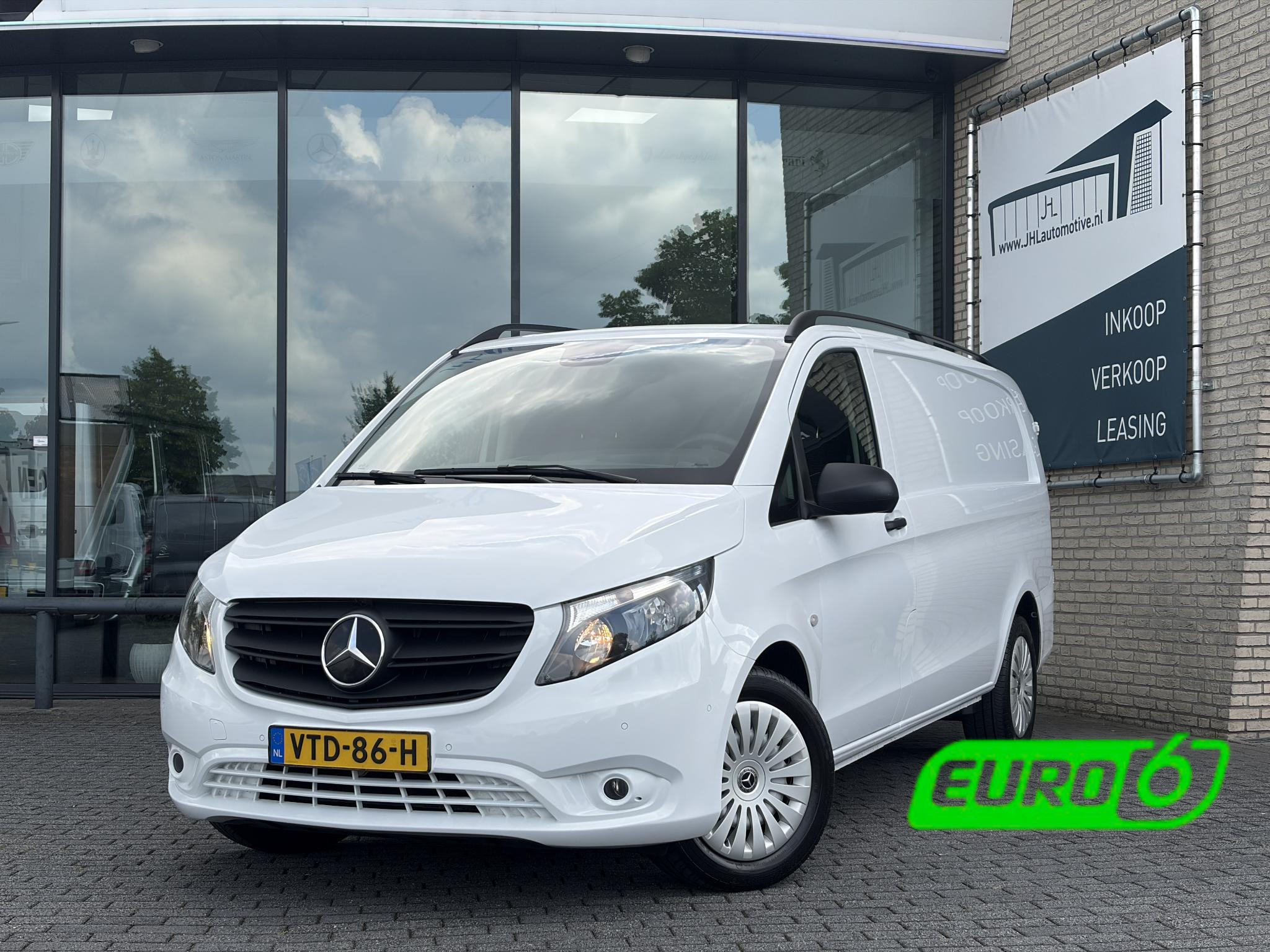 Mercedes-Benz Vito 114 CDI*CRUISE*NAVI*HAAK*CAM*OMVORMER*2-P* 2023 - voorkant