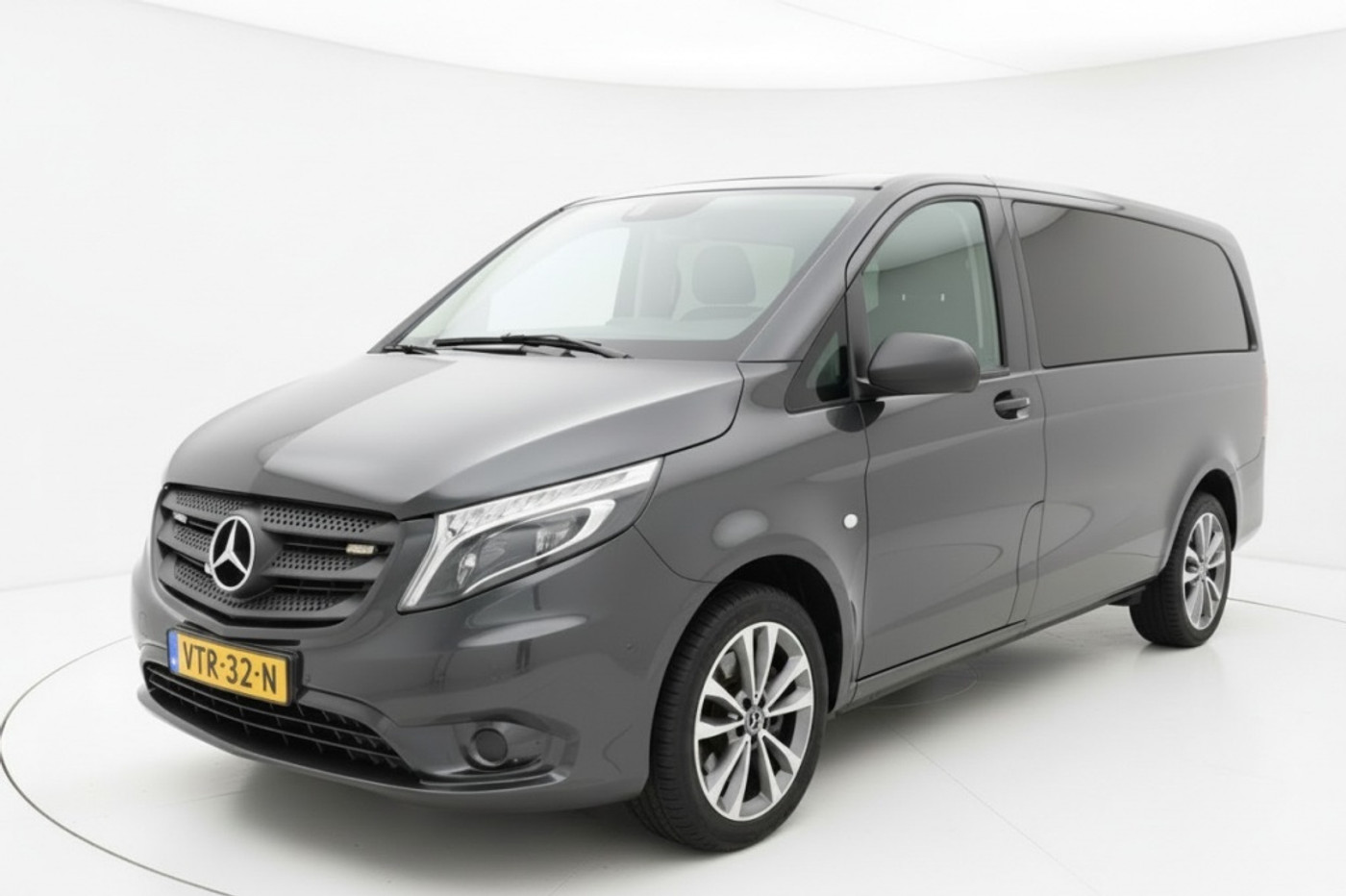Mercedes-Benz Vito 119 CDI  Lang | Cruise | Led | Carplay | Stoelver. 2020 - voorkant