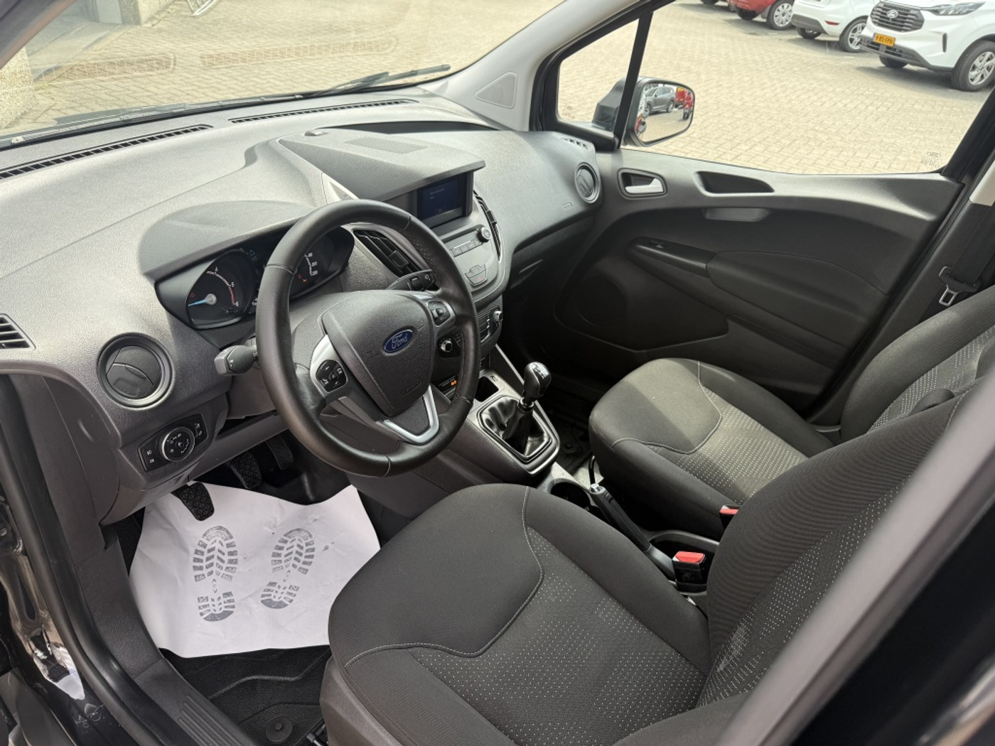 Foto van Ford Transit Courier