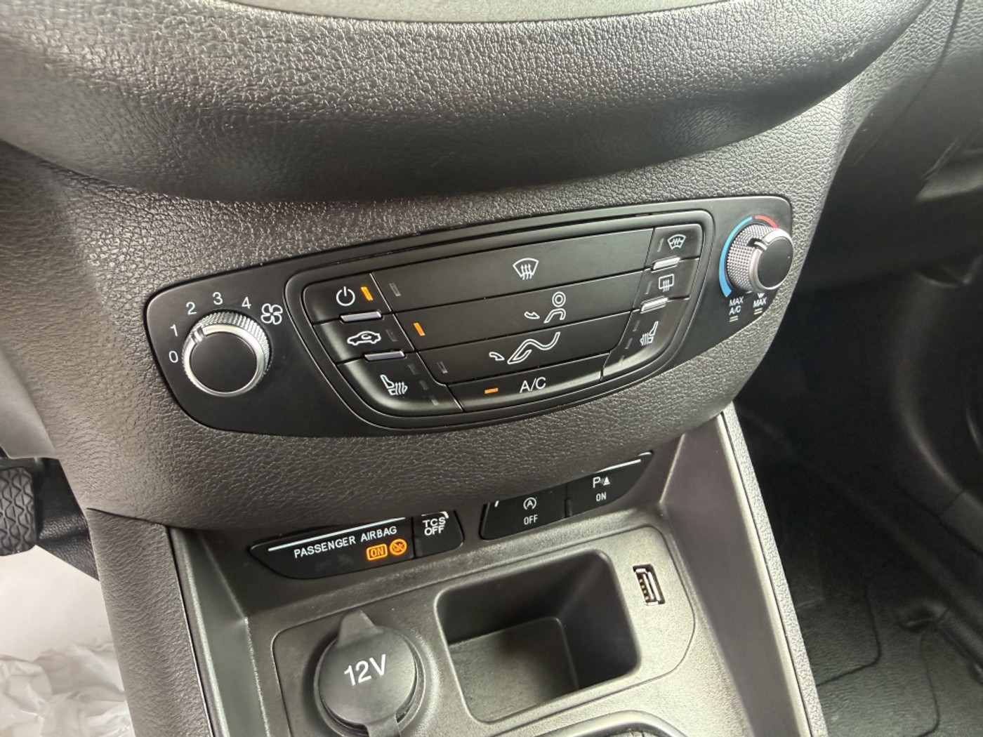 Foto van Ford Transit Courier