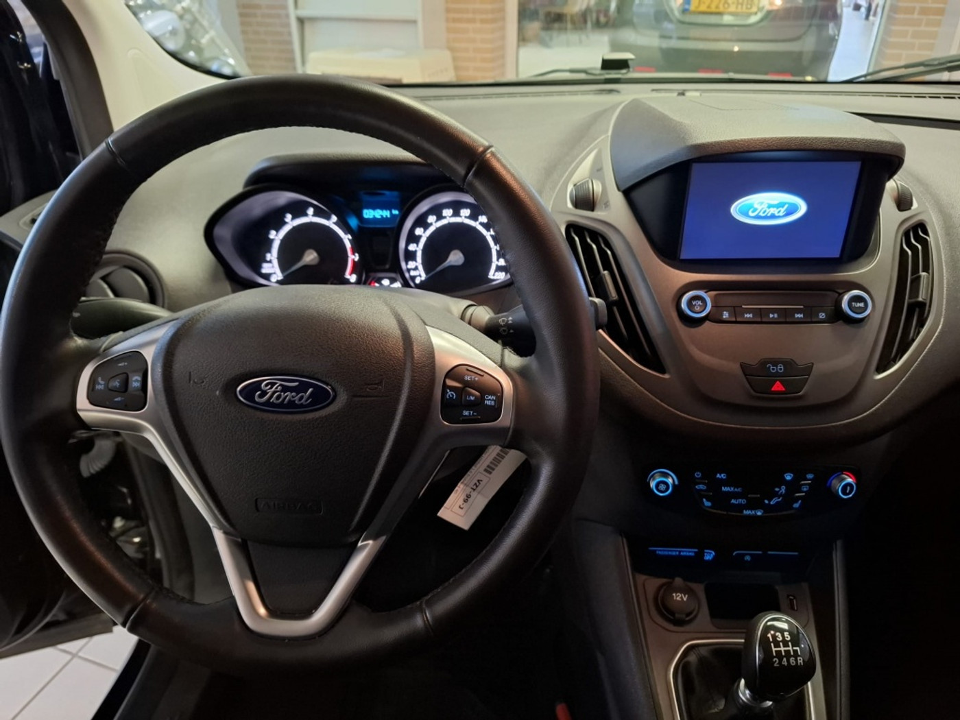 Foto van Ford Transit Courier