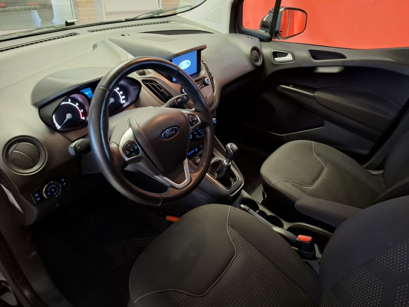 Foto van Ford Transit Courier