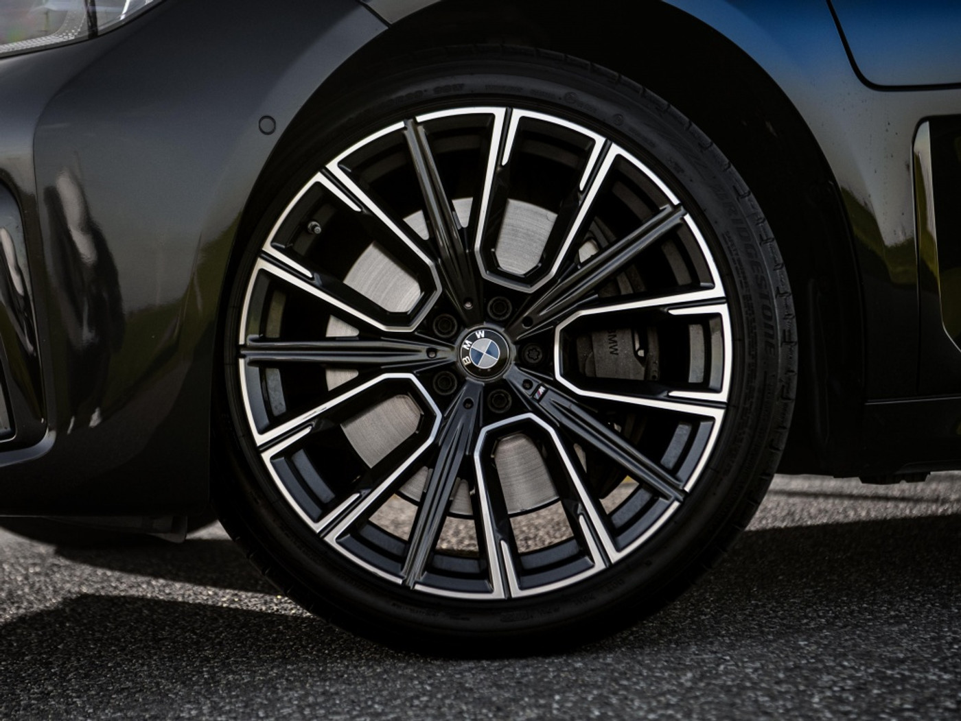 Foto van BMW 745e