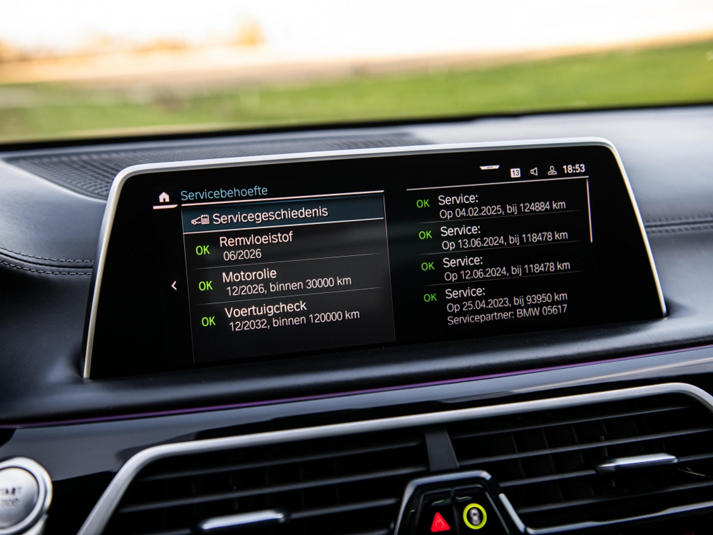 Foto van BMW 745e