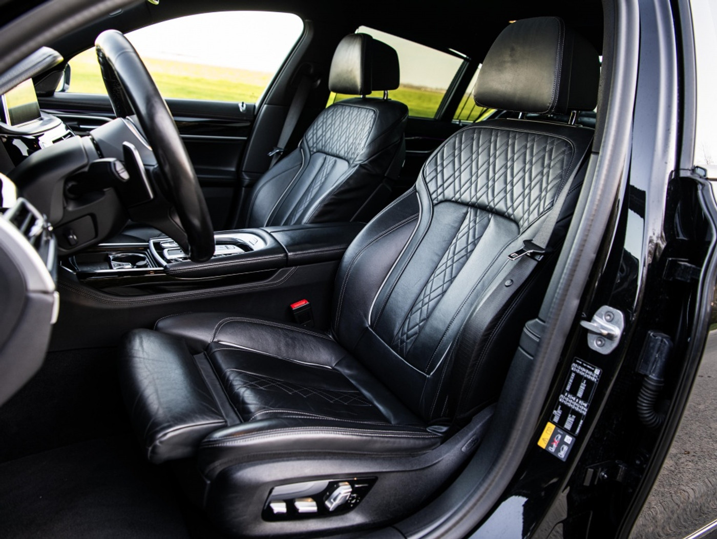 Foto van BMW 745e