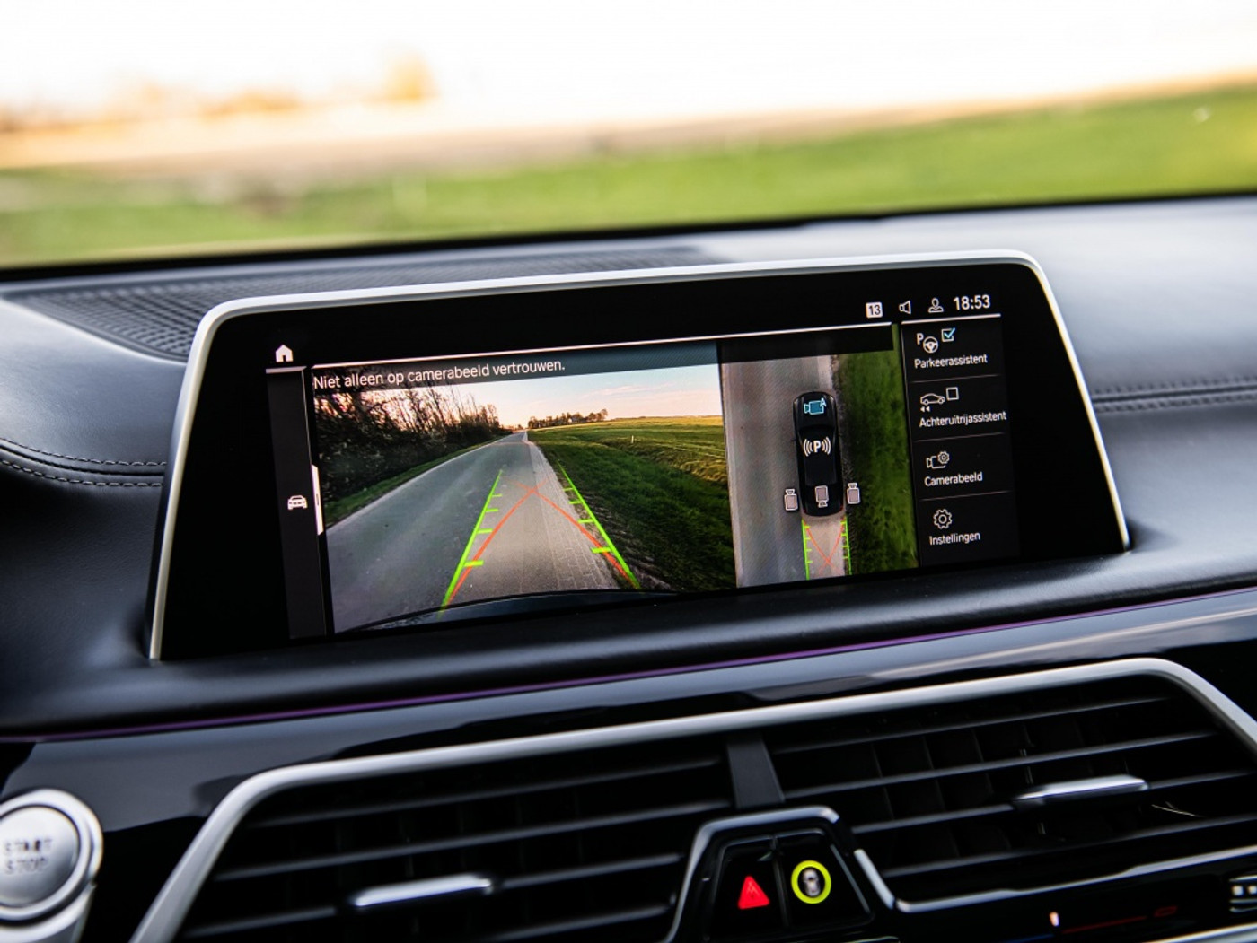 Foto van BMW 745e
