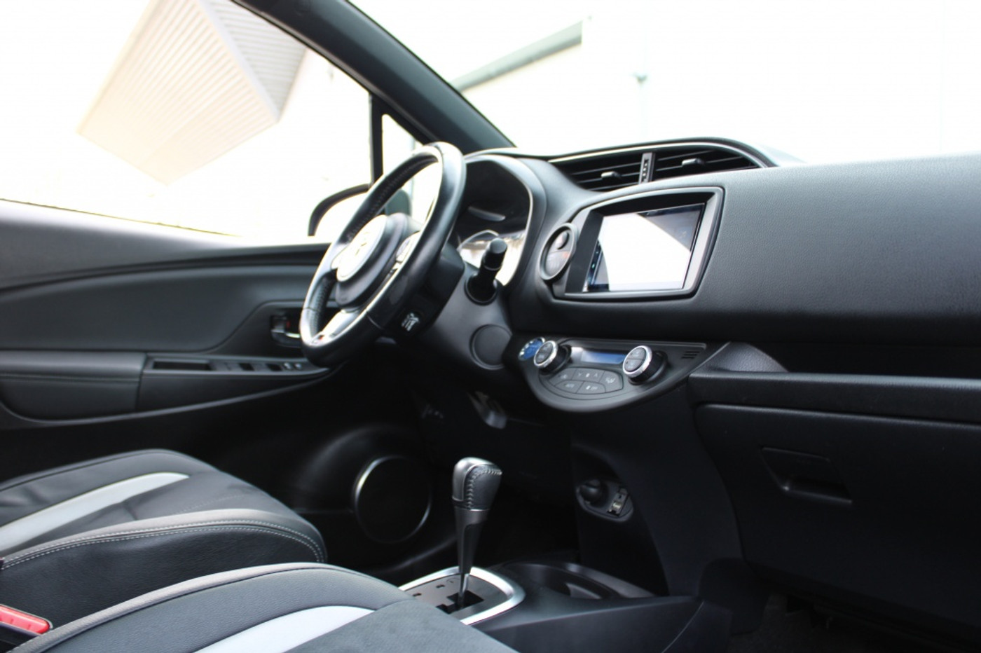 Foto van Toyota Toyota Yaris Hybrid